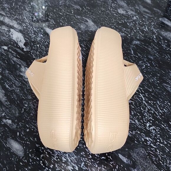 BRAND NEW BEBE PUFFI WOMEN'S PLATFORM SANDAL G1 - Picture 12 of 16